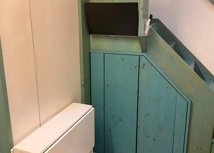 Studio Apartment *