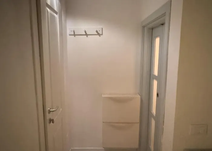 Studio Apartment *