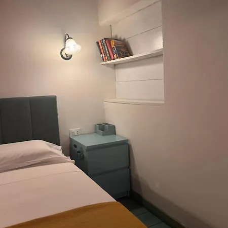 Studio Apartment *