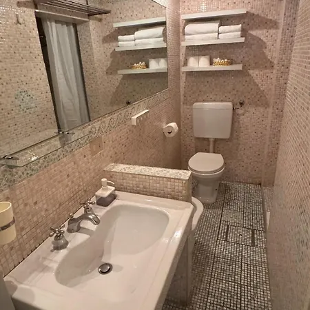 דירה Studio Apartment
